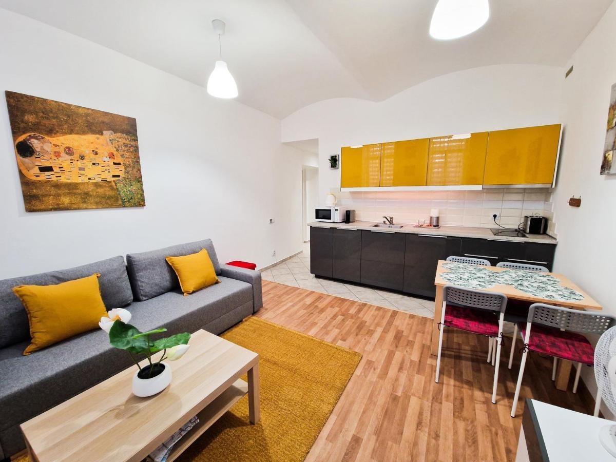 Ground Floor Apartment Prag Dış mekan fotoğraf